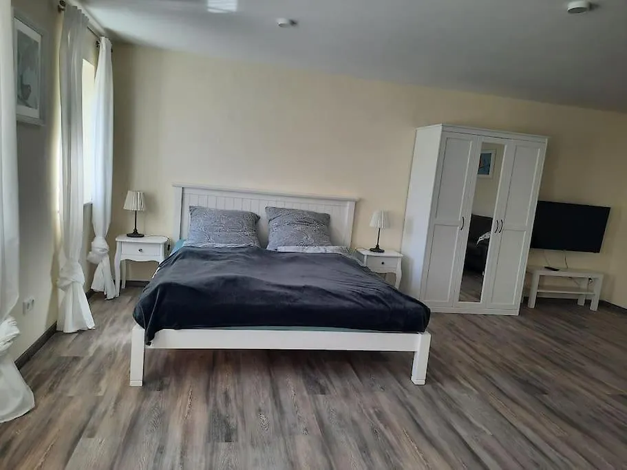 Stilvolle 2-Zimmer-Wohnung, 75Qm In Lohr