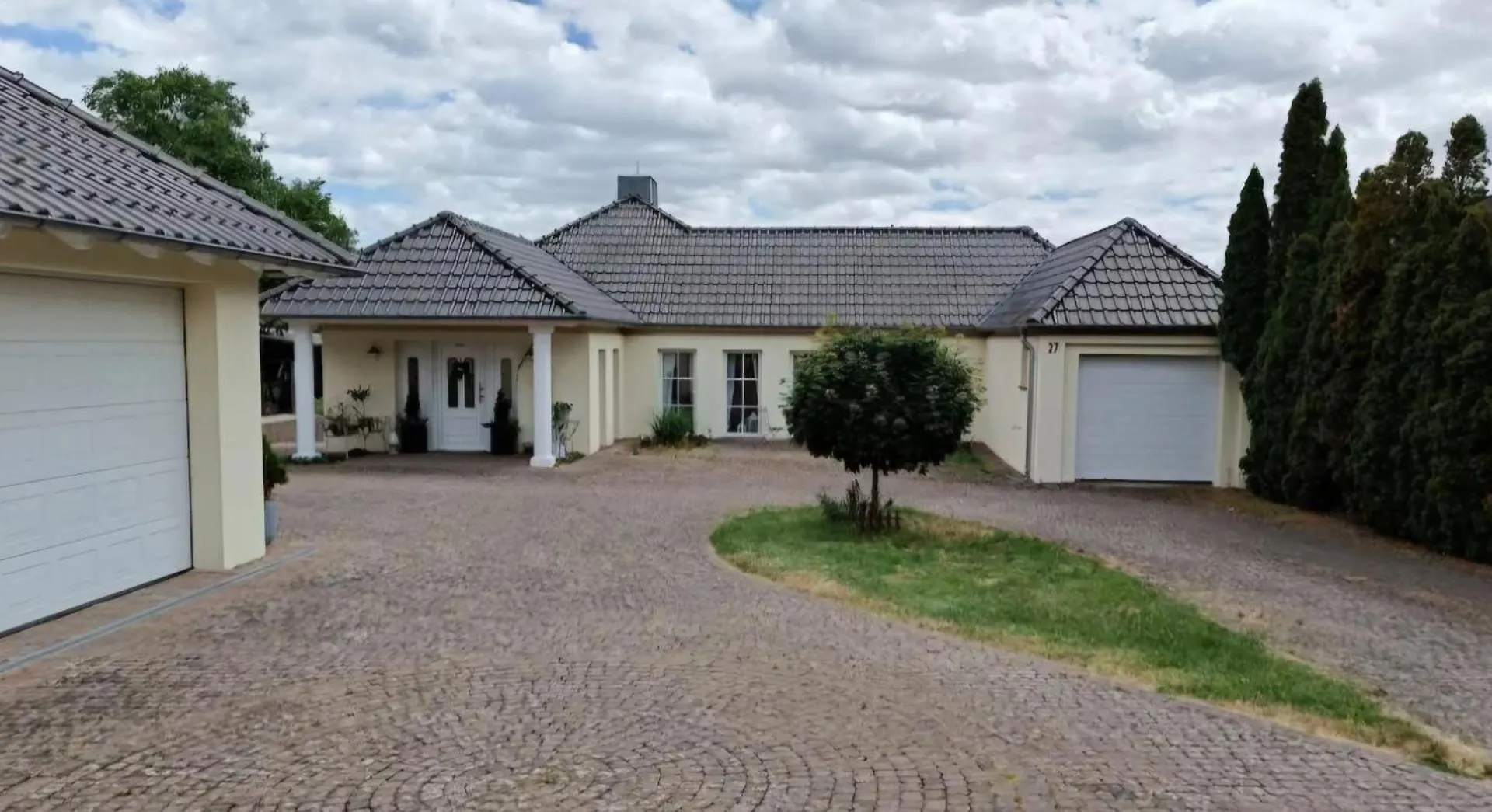 Stilvolle 2-Zimmer-Wohnung, 75Qm In Lohr